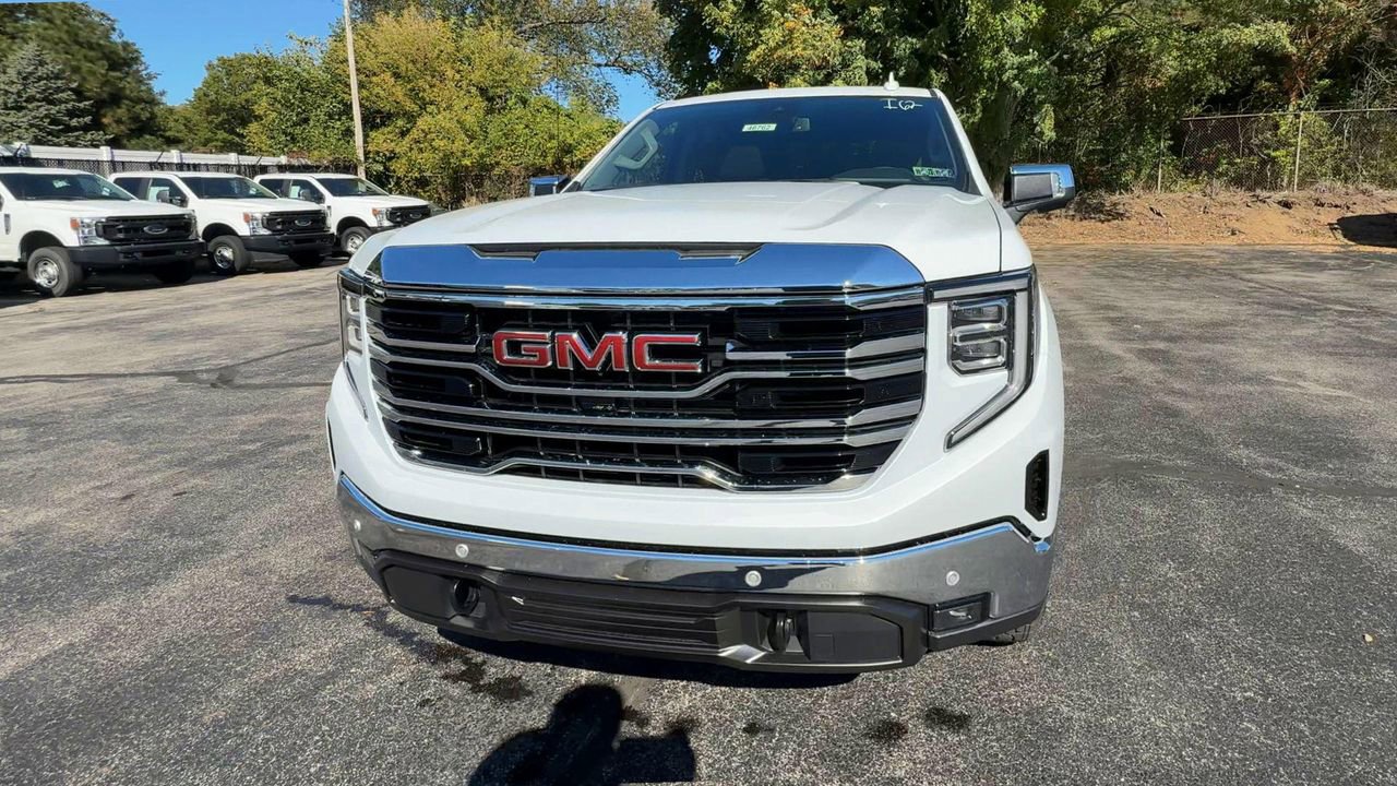 2026 Gmc Sierra 1500 SLT photo 3