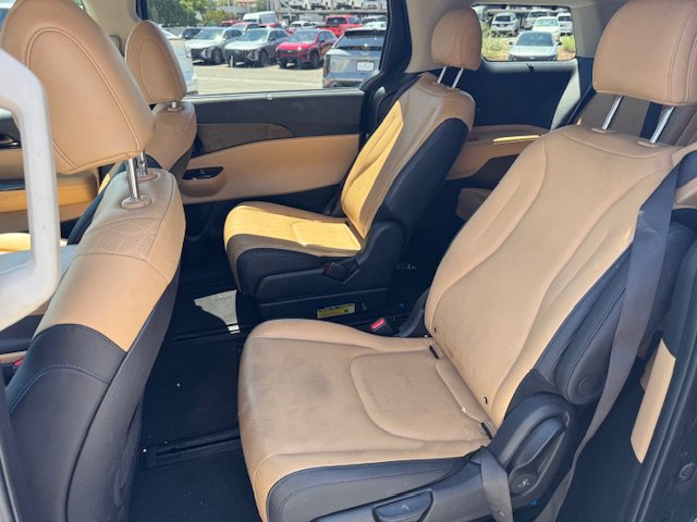 2024 Kia Carnival EX photo 5