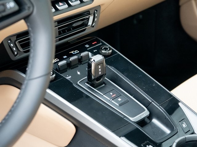 2024 Porsche 911 T 4 photo 26