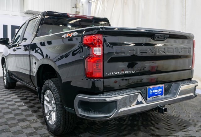 2024 Chevrolet Silverado 1500 LT photo 7