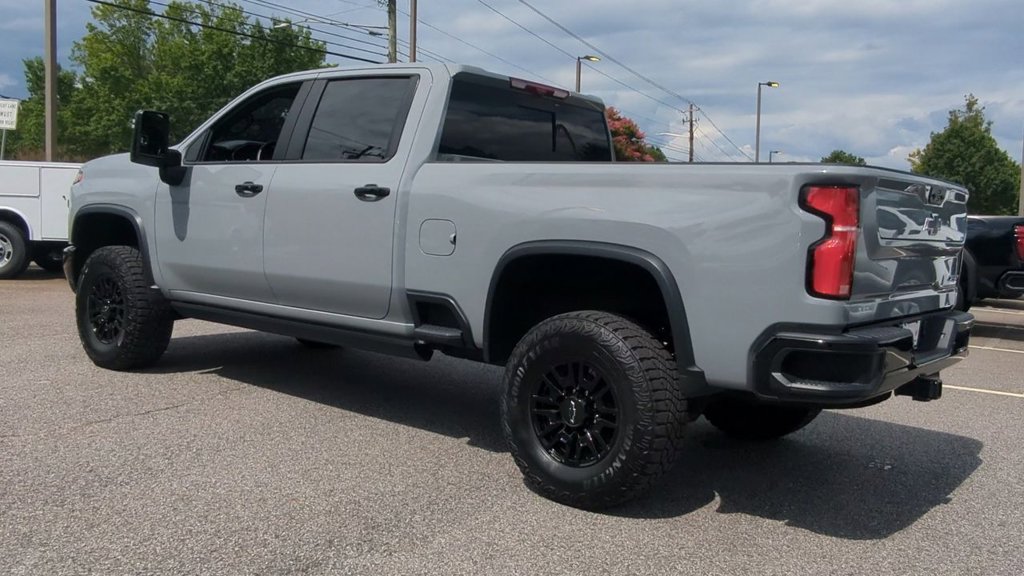 2024 Chevrolet Silverado 2500HD ZR2 photo 6