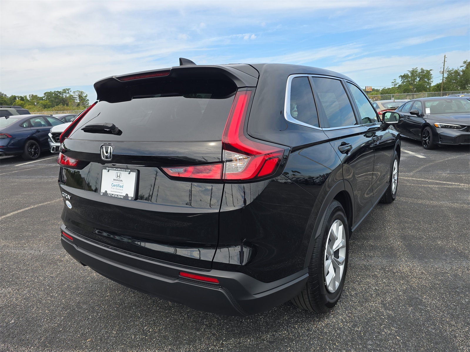2025 Honda CR-V LX photo 4