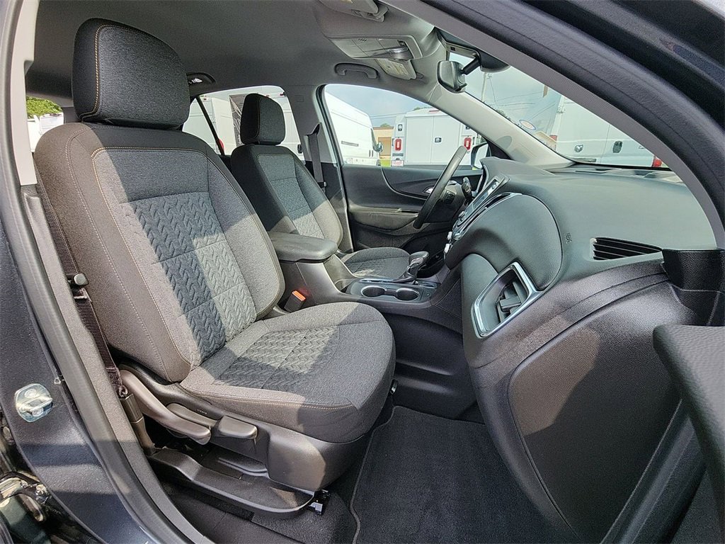 2023 Chevrolet Equinox LT photo 16