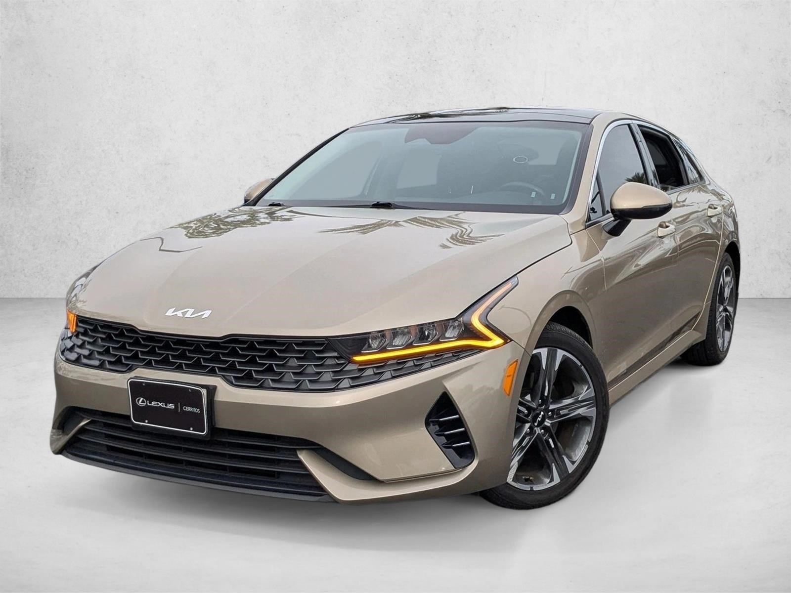 2022 Kia K5 EX's photo