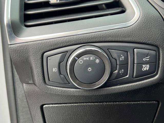 2022 Ford Edge Titanium photo 24
