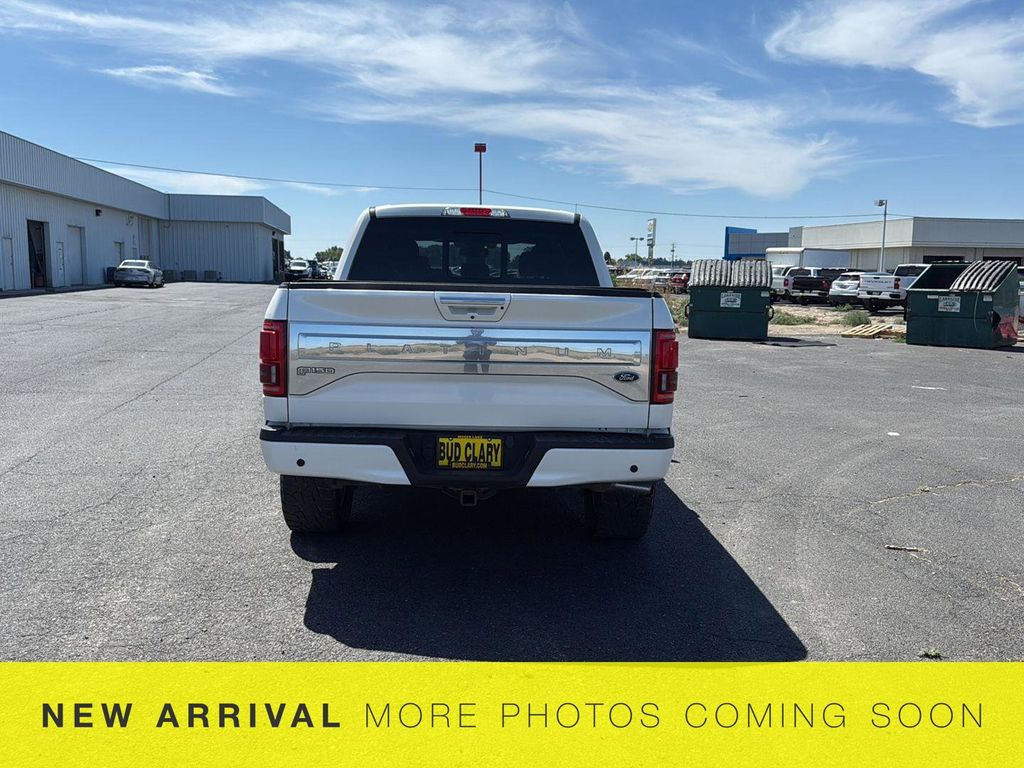2016 Ford F-150 Platinum photo 4