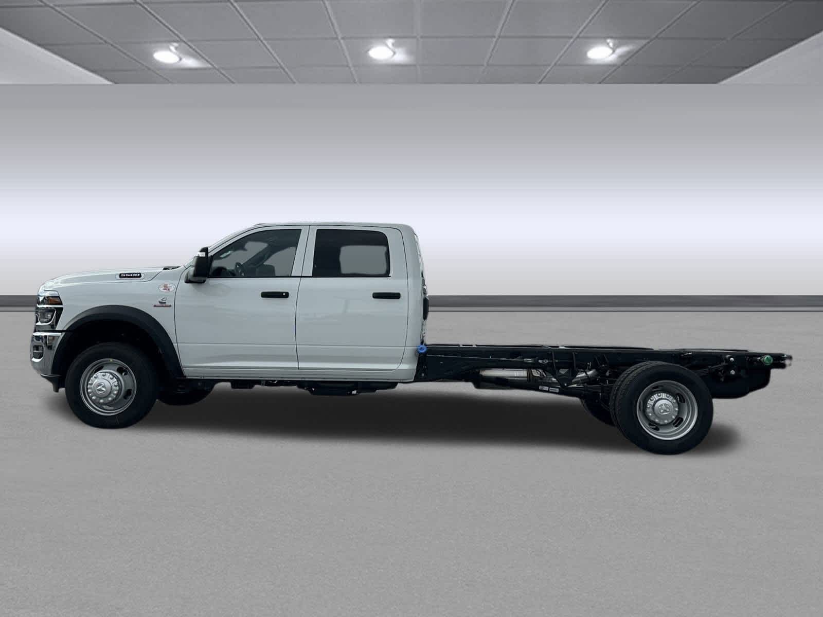 2026 Ram 5500 Tradesman photo 4