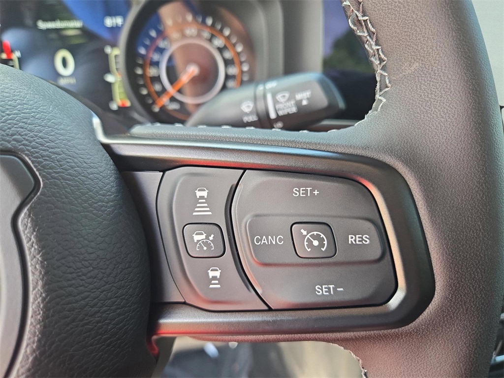 2025 Jeep Gladiator Sport S photo 25