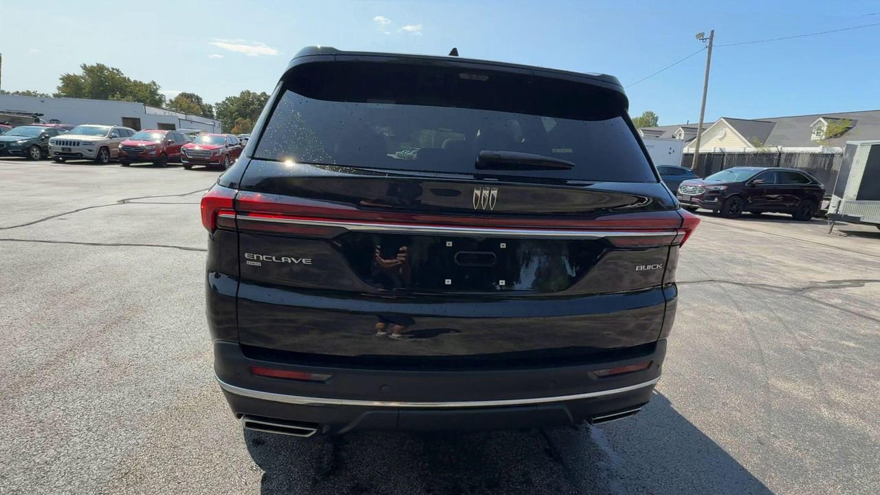 2026 Buick Enclave Preferred photo 3