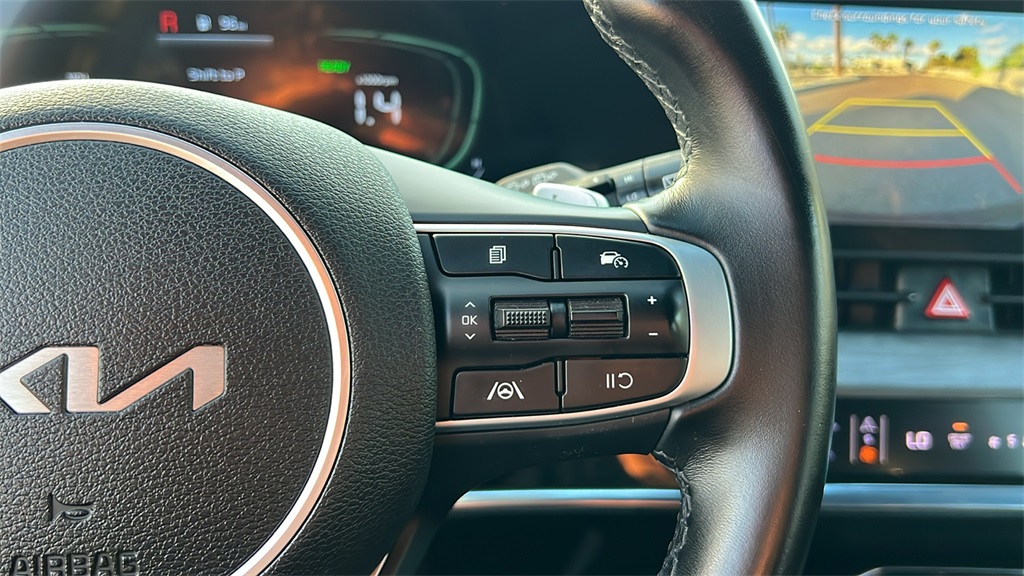 2023 Kia Sportage Plug-In Hybrid X-Line photo 16