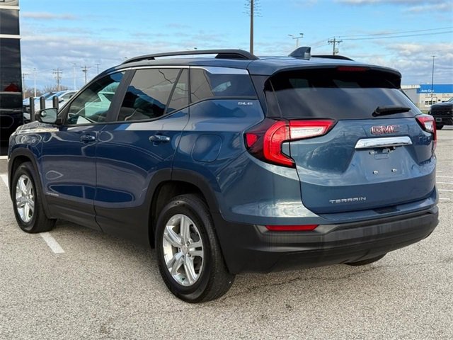 2024 Gmc Terrain SLE photo 3