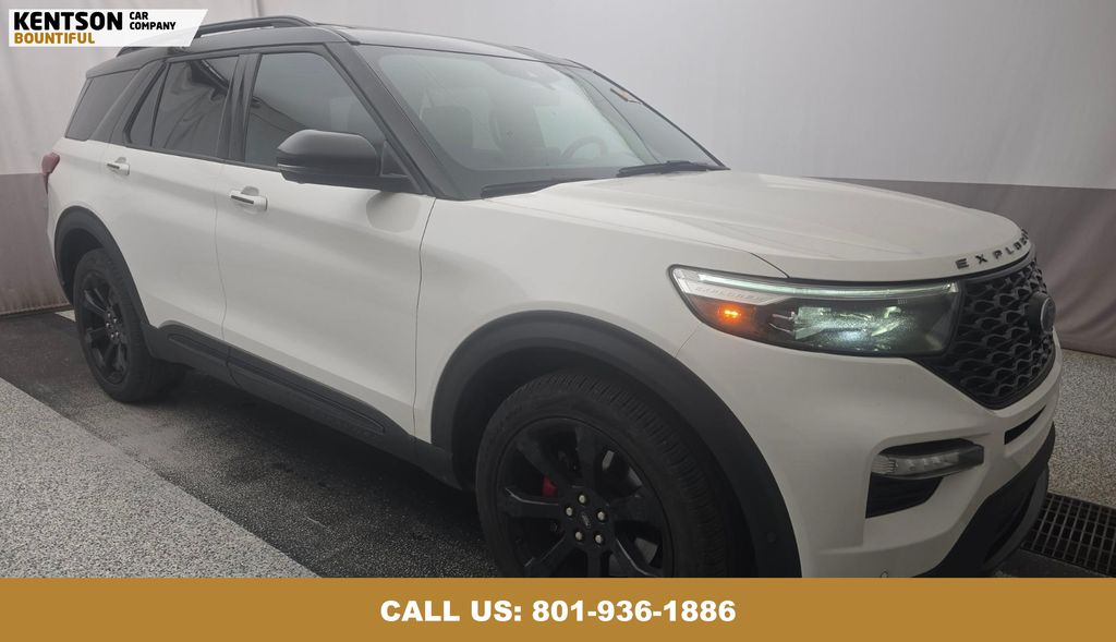 2021 Ford Explorer ST photo 4
