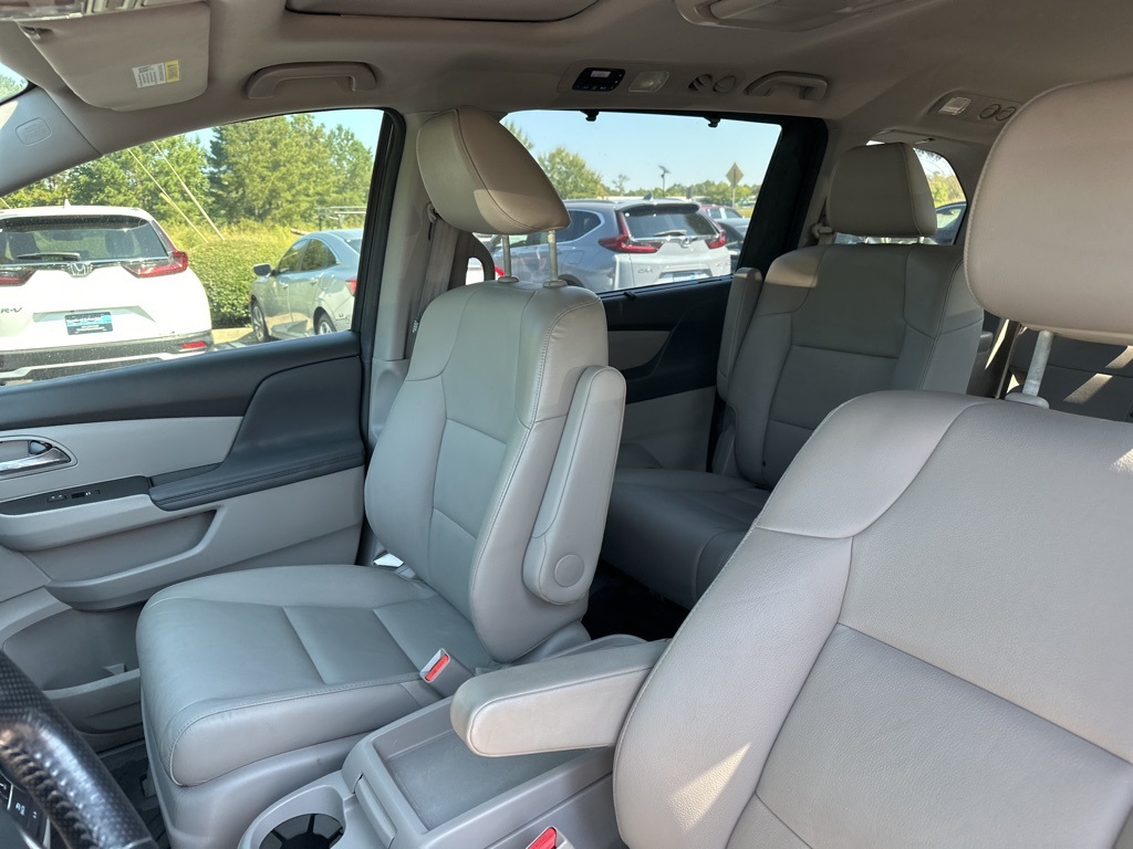 2017 Honda Odyssey EX-L photo 25