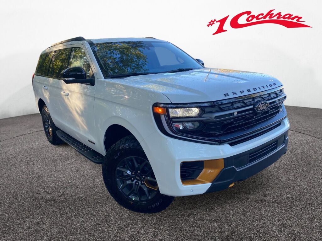 2025 Ford Expedition Tremor's photo