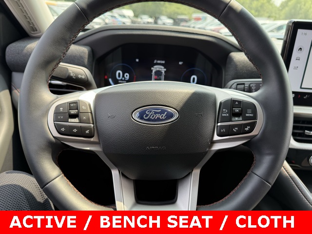 2025 Ford Explorer photo 18