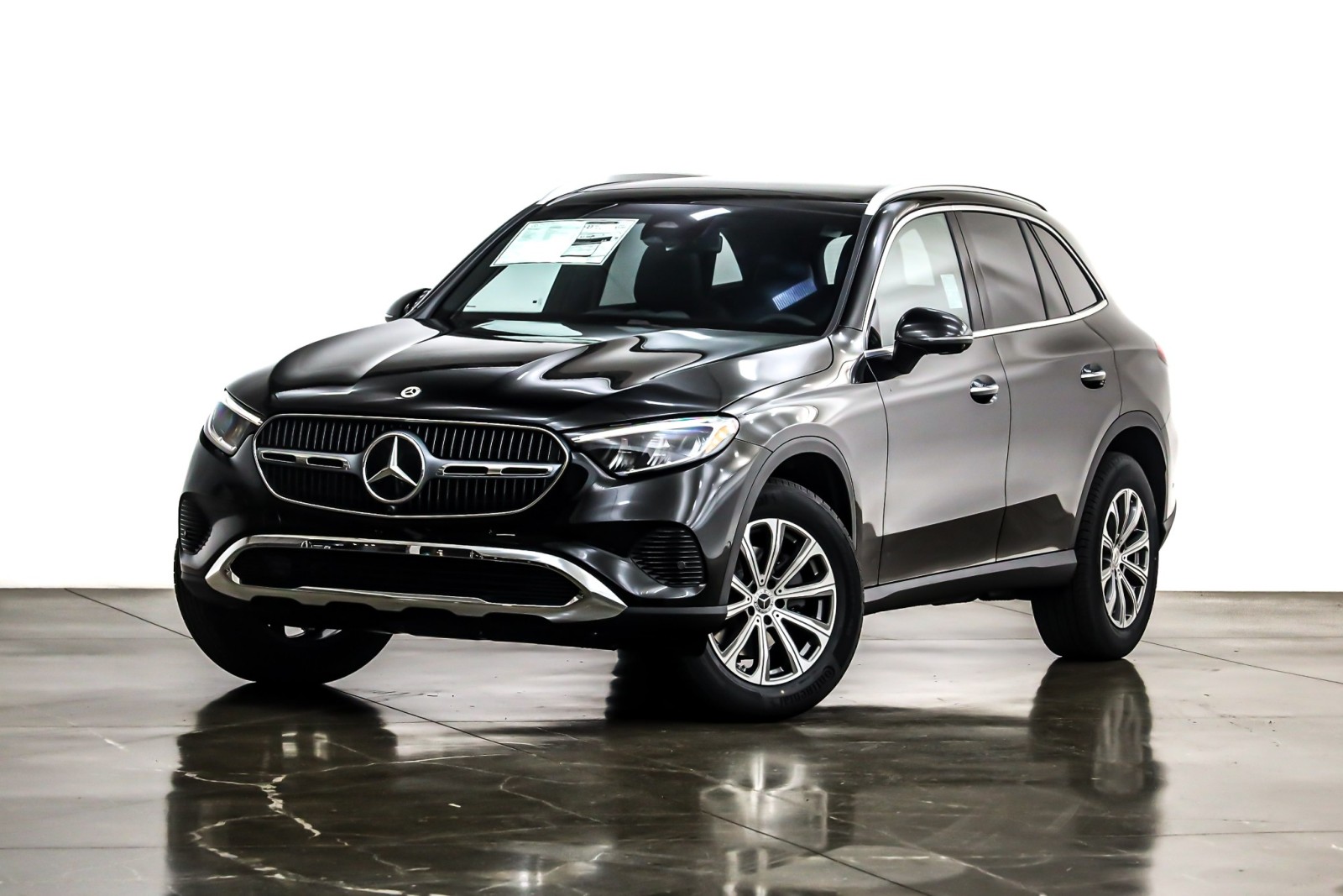 2026 Mercedes-Benz GLC Base's photo