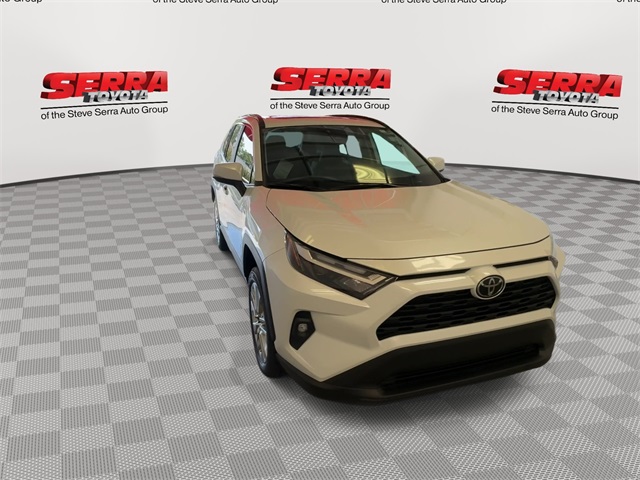 2025 Toyota RAV4 XLE Premium photo 3