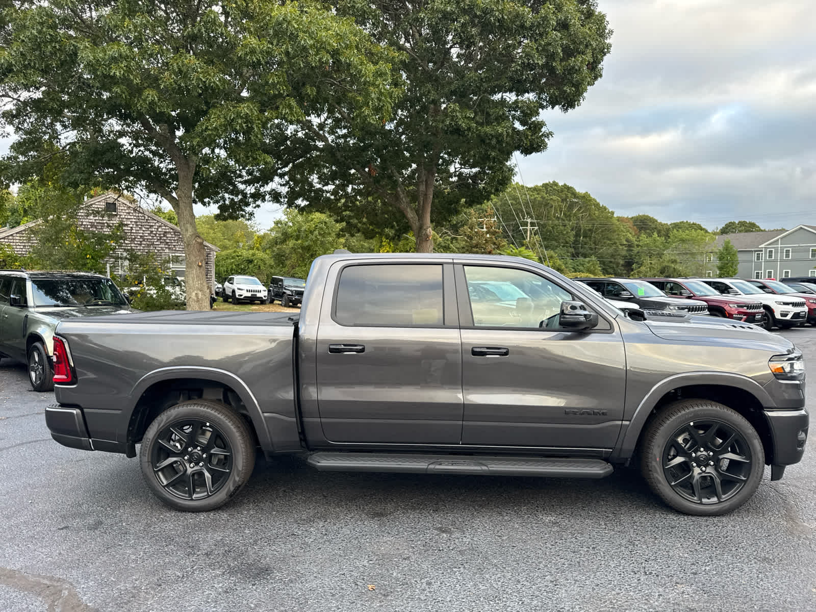 2025 Ram 1500 Laramie photo 2