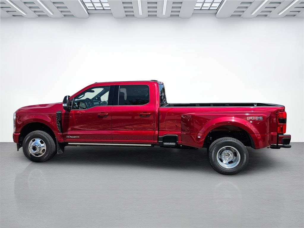 2025 Ford F-350 Platinum photo 8