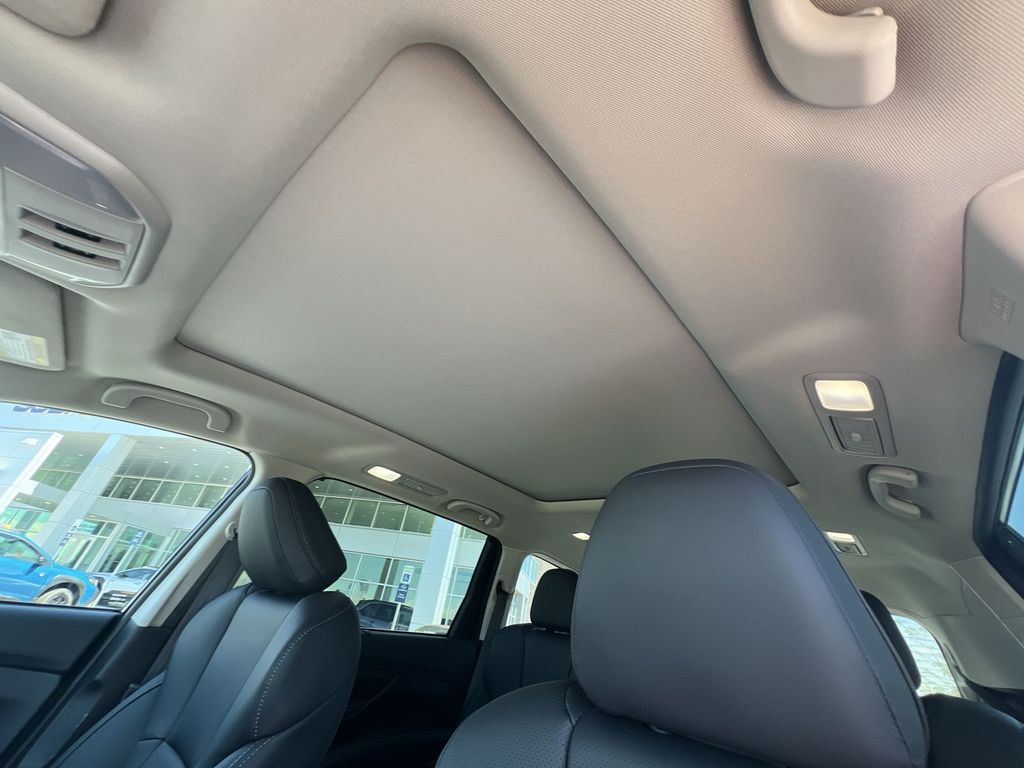 2025 Subaru Ascent Touring photo 18