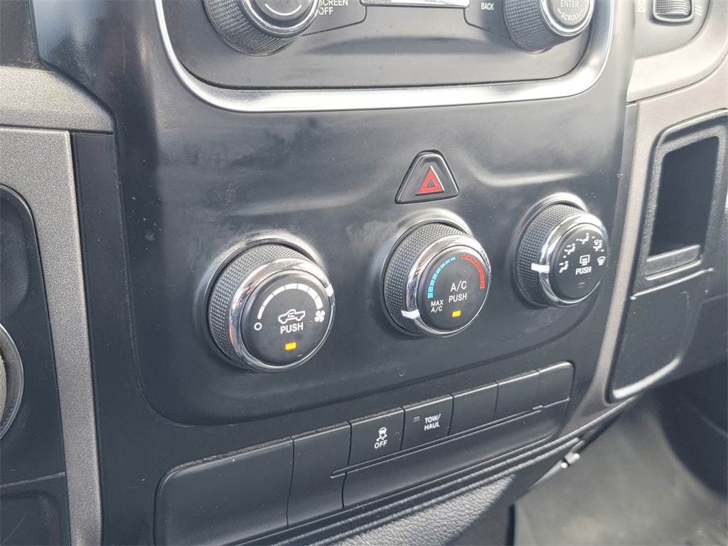 2016 Ram 1500 Express photo 27