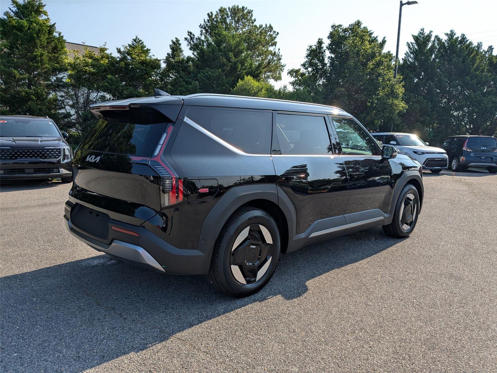 2026 Kia EV9 Wind photo 5