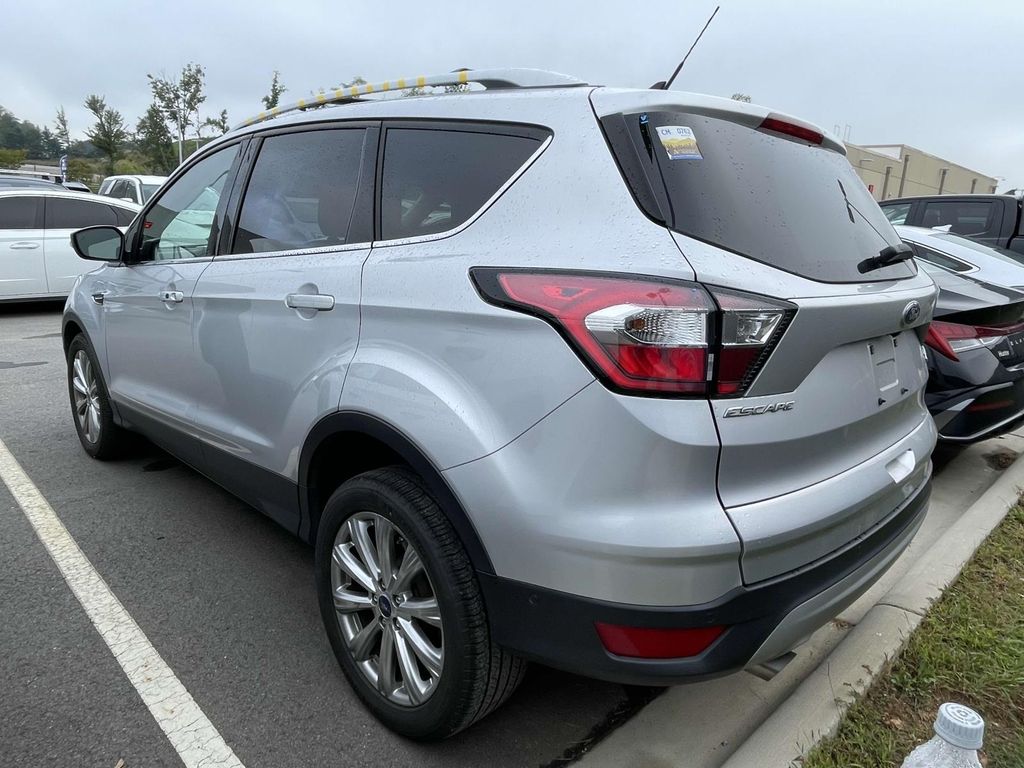 2018 Ford Escape Titanium photo 3