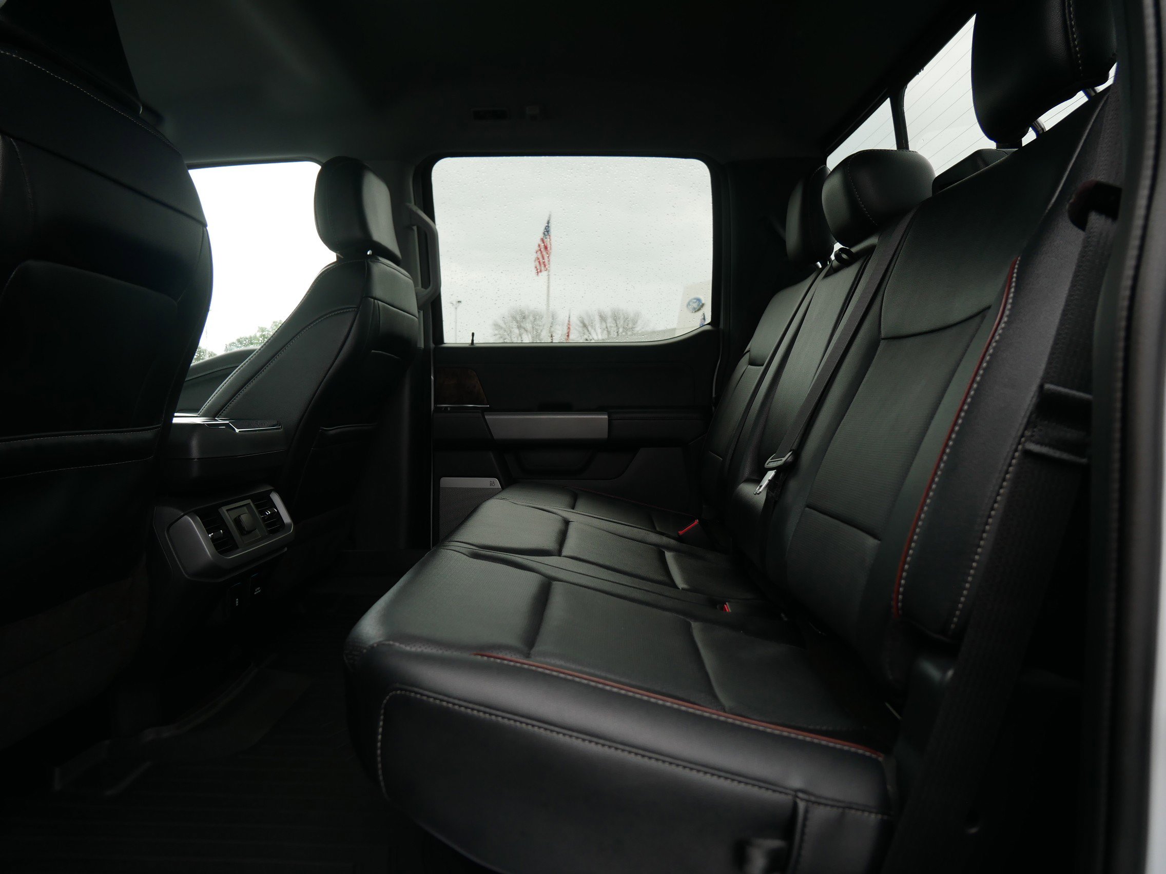2022 Ford F-150 Lariat photo 11
