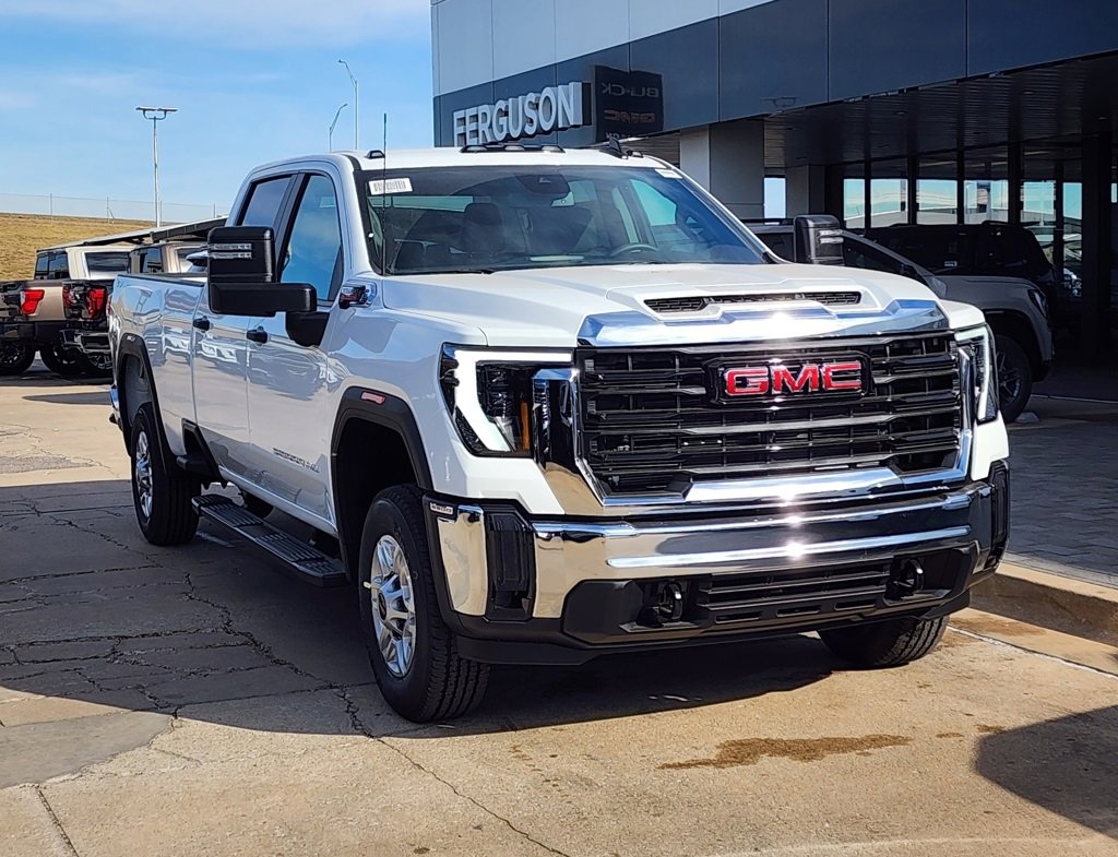 2026 GMC Sierra 2500HD Pro's photo