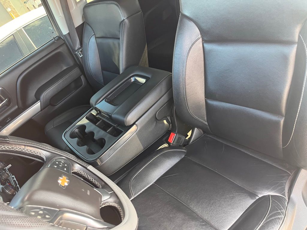 2018 Chevrolet Silverado 1500 LT photo 14