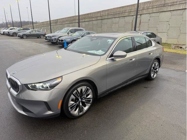 2025 BMW 5 Series 530i's photo