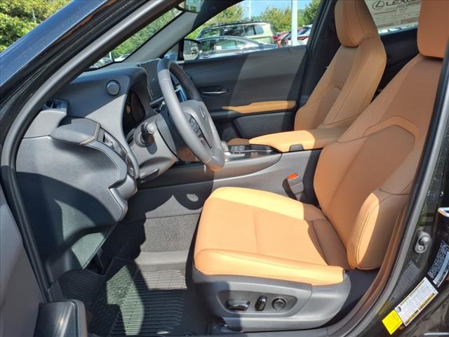 2025 Lexus UX Premium photo 9