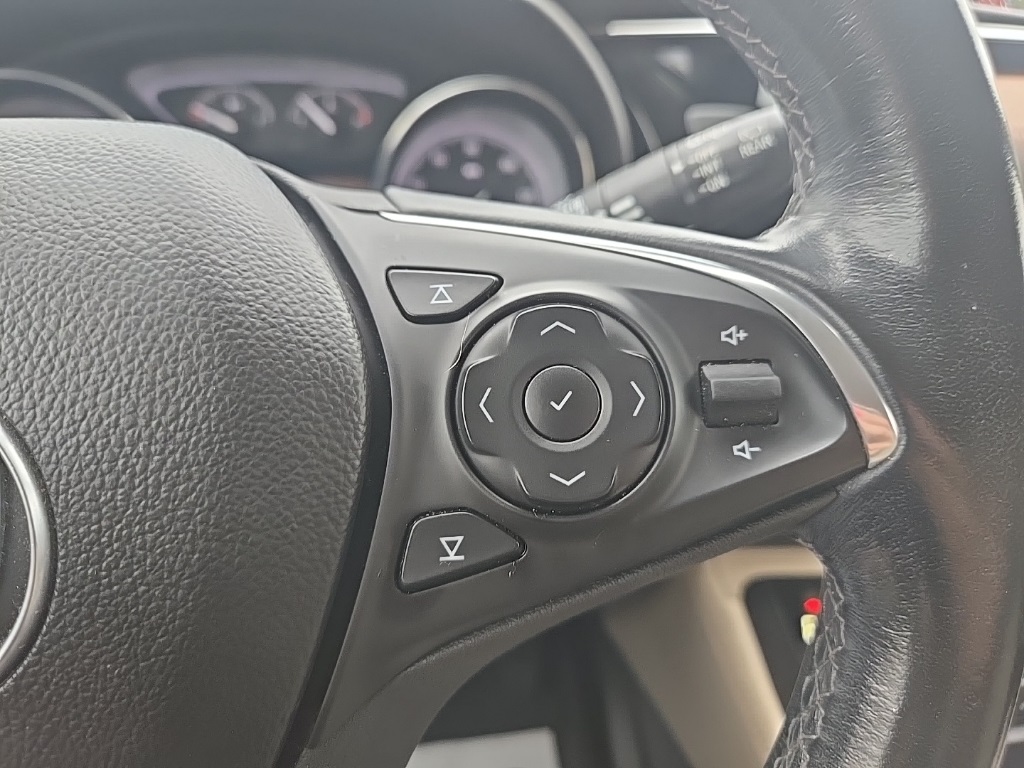 2020 Buick Envision Preferred photo 18