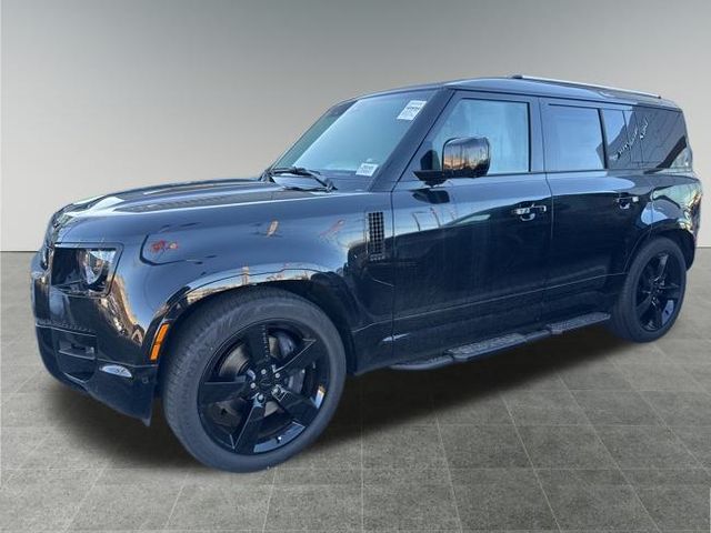 2026 Land Rover Defender X-Dynamic SE's photo