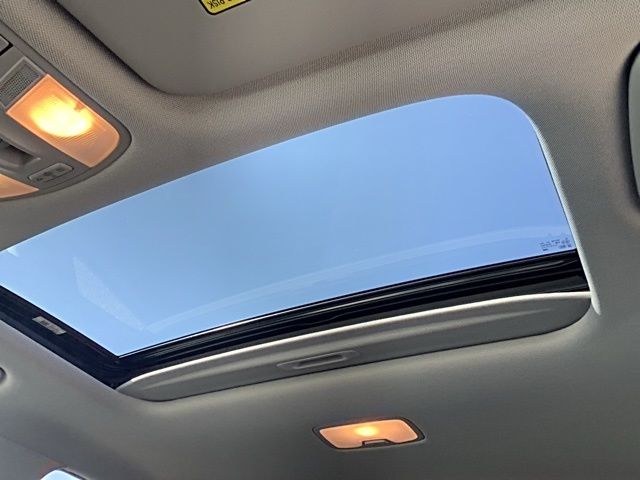 2022 Hyundai Kona SEL N Line photo 31