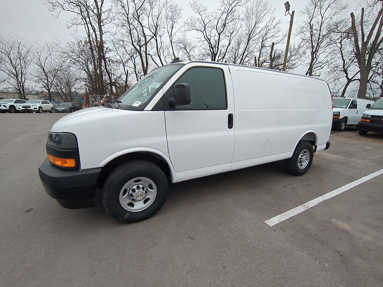 2025 Chevrolet Express Cargo Work Van's photo