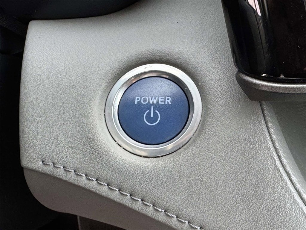 2021 Toyota Highlander Hybrid XLE photo 8