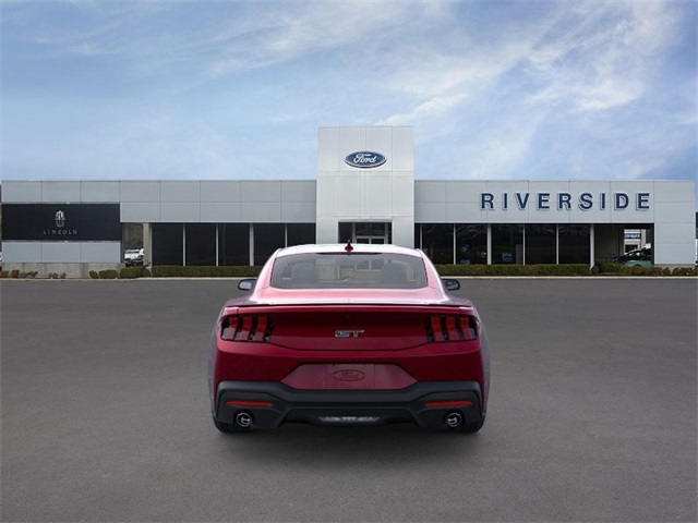 2025 Ford Mustang GT photo 5