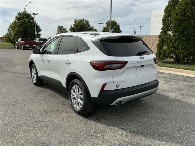 2025 Ford Escape Active photo 3