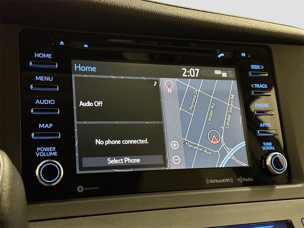 2020 Toyota Sienna XLE photo 23