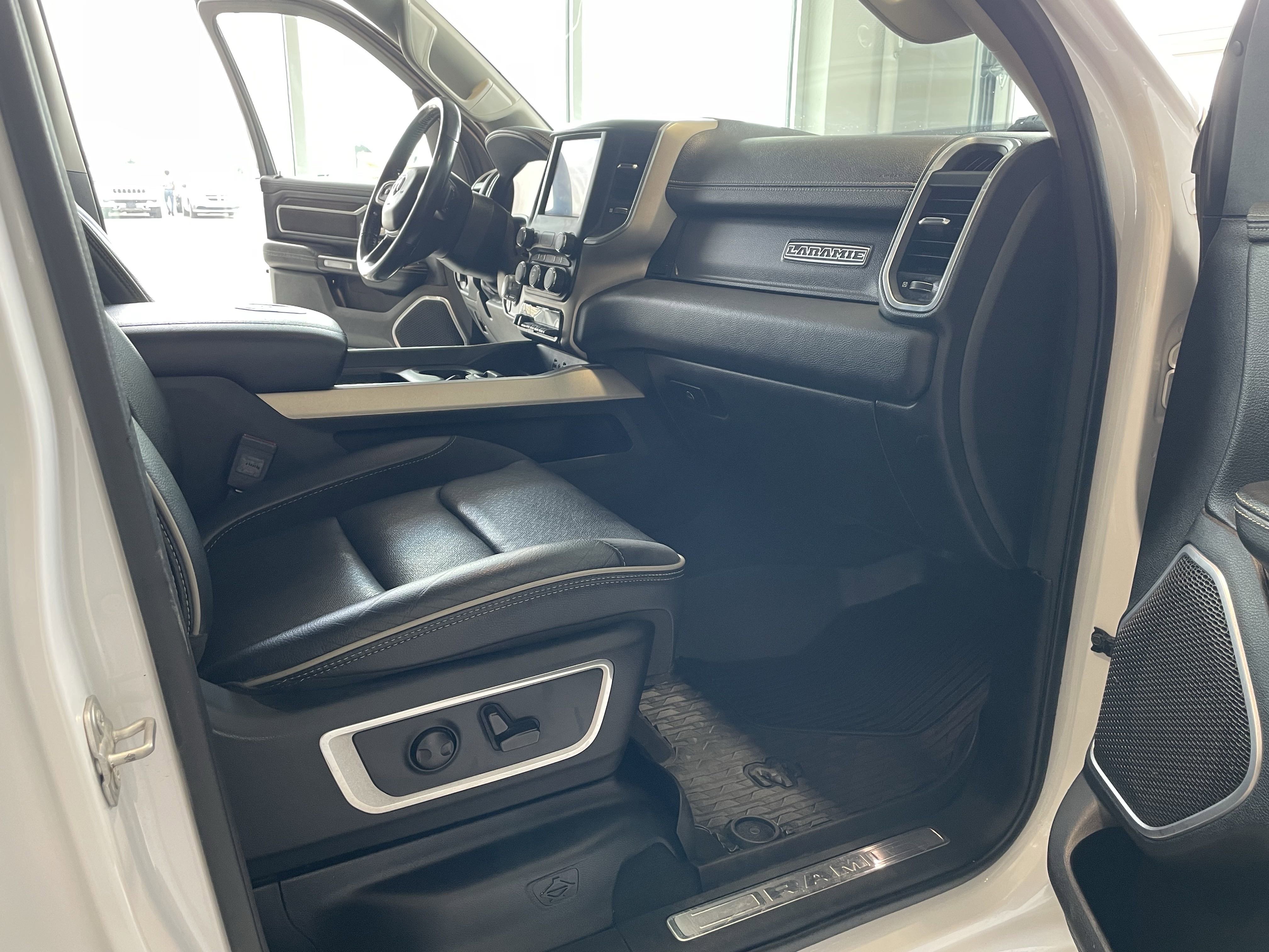 2022 Ram 1500 Laramie photo 4