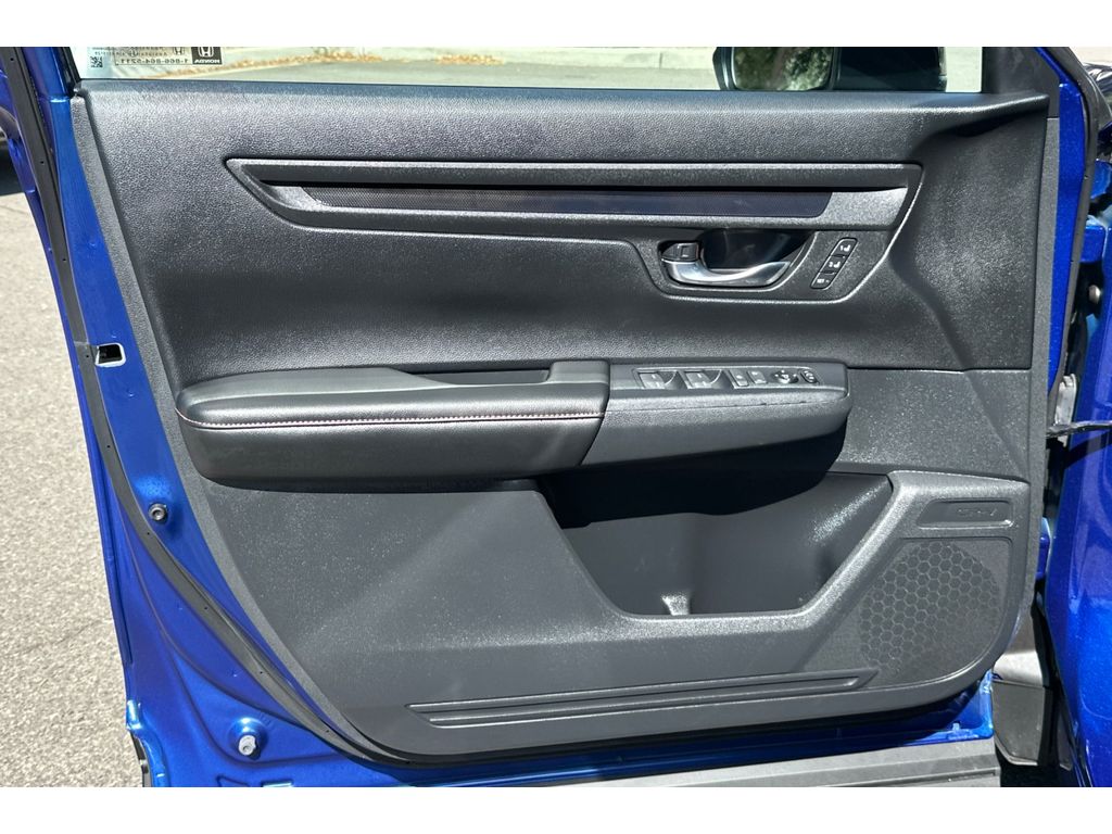2025 Honda CR-V Hybrid Sport-L photo 9