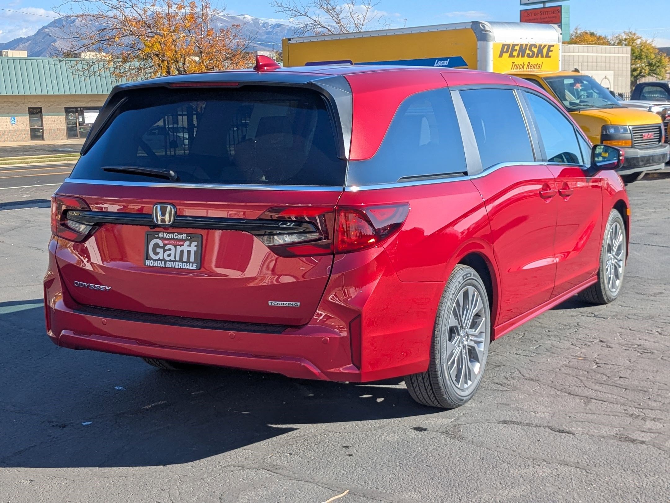 2026 Honda Odyssey Touring photo 3