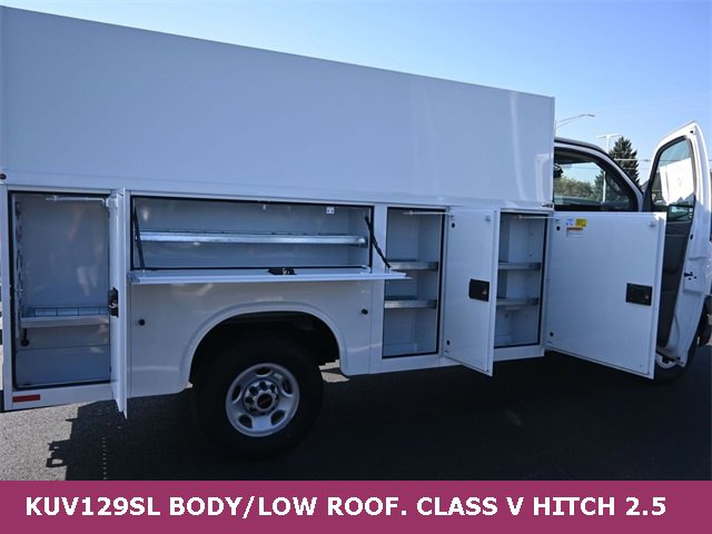 2025 Gmc Savana Cutaway 3500 photo 3