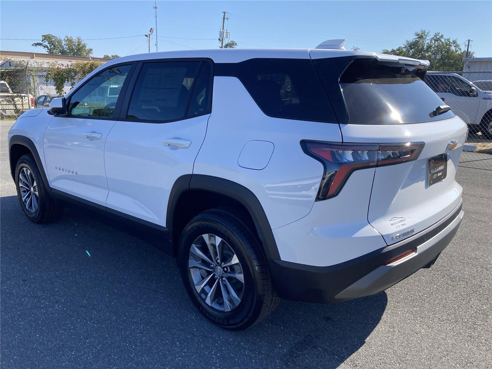 2026 Chevrolet Equinox LT photo 7