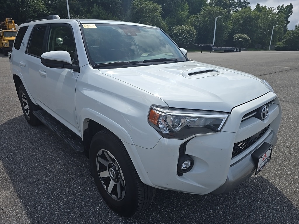 2024 Toyota 4Runner TRD Off-Road photo 3