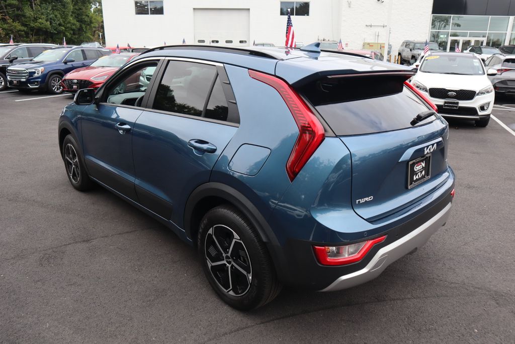 2024 Kia Niro EX photo 5