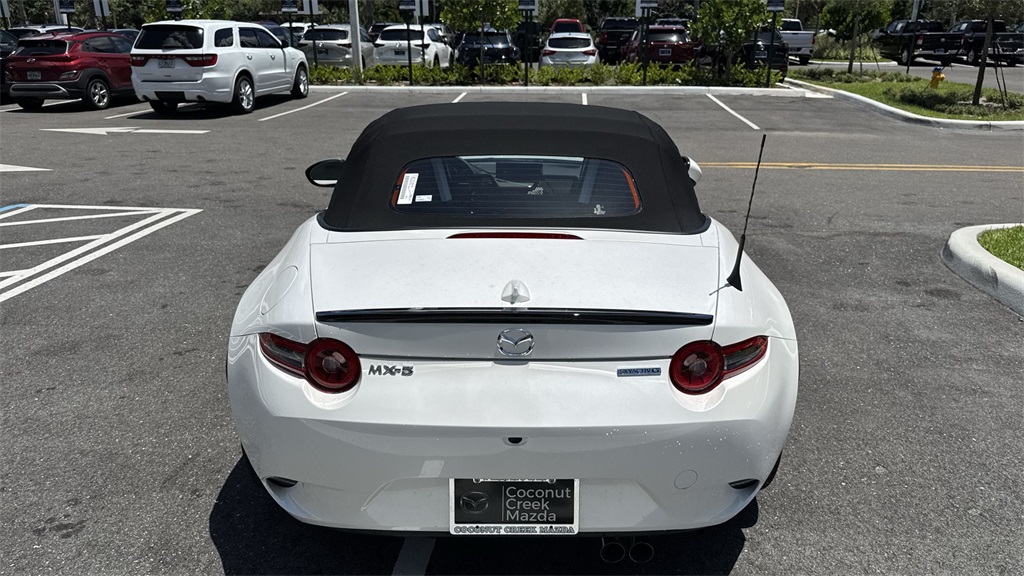 2025 Mazda MX-5 Miata Miata Grand Touring photo 23