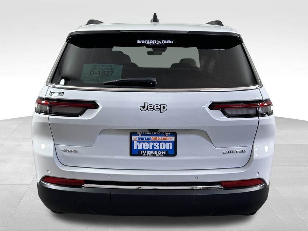 2025 Jeep Grand Cherokee Limited photo 6