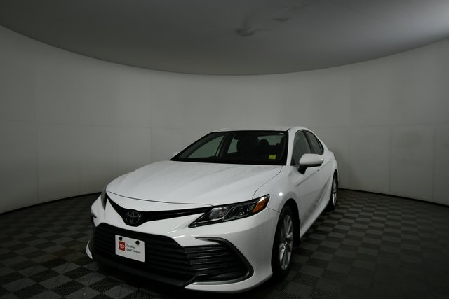 2022 Toyota Camry LE photo 5